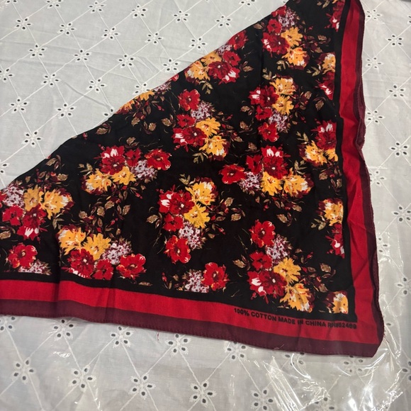 Bundle of Boho Stylish Trending bandanas with various prints. - Picture 11 of 16